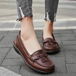 Artisure Women's Classic Genuine Leather Penny Loafers Fashion Tassel Boat Shoes
